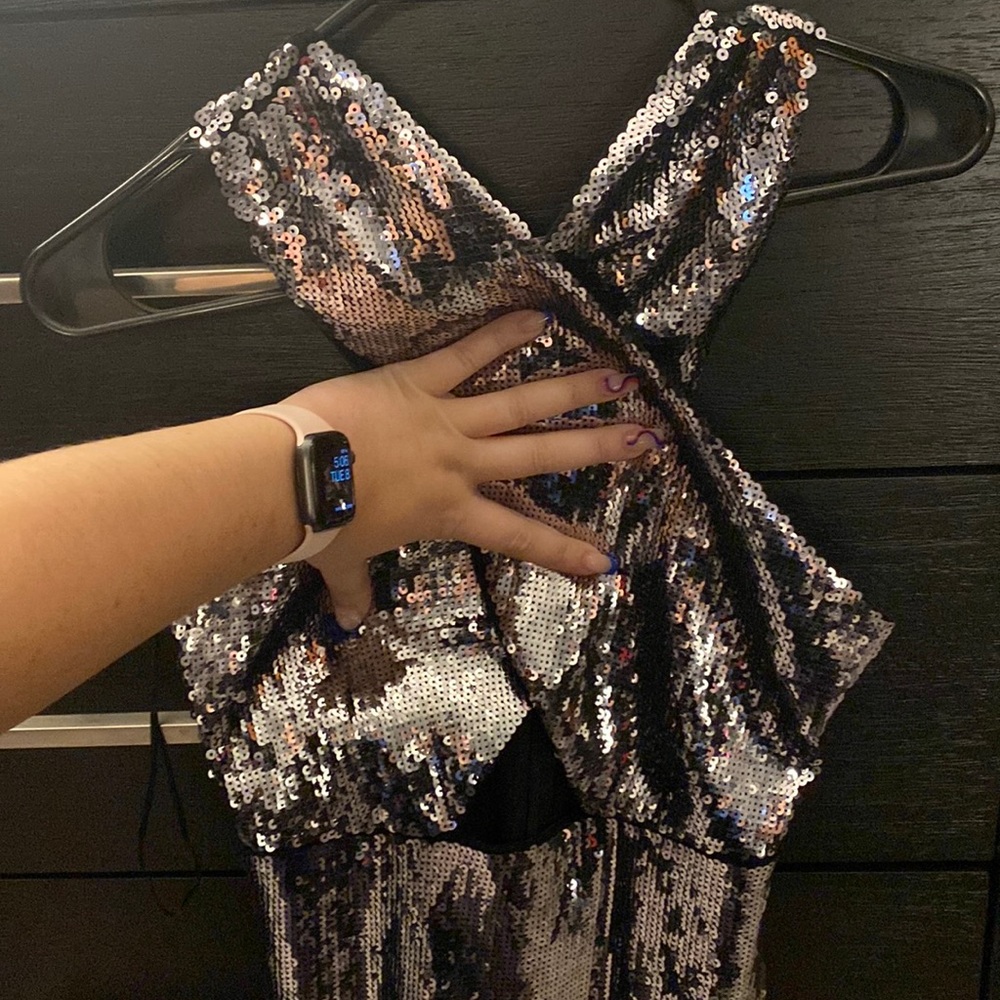 SUPER CUTE sparkly dress!! Wore for 21st birthday!